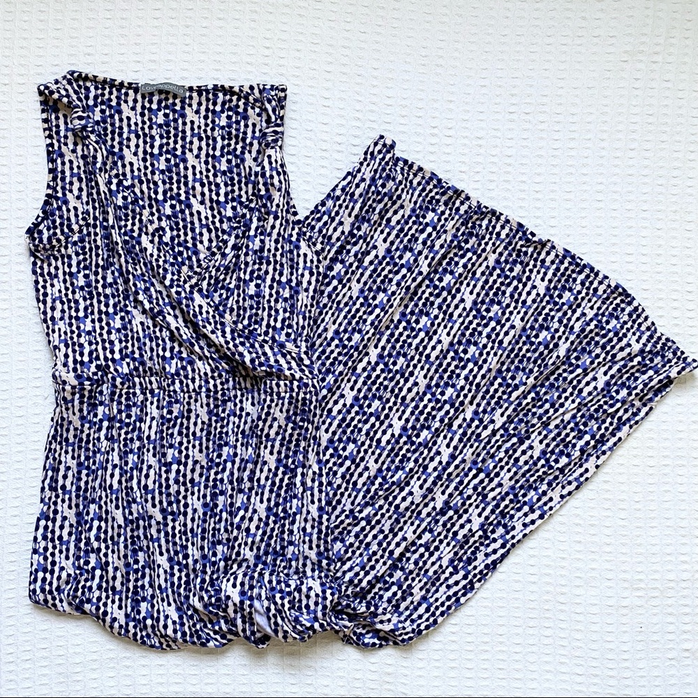 Loveappella knot shoulder printed maxi dress size medium